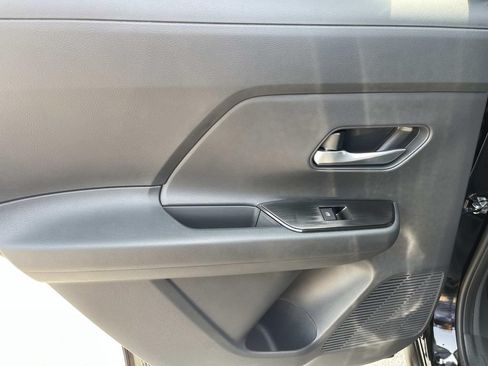 New 2026 Nissan Kicks SV w/ Cold Weather Package FWD image 18