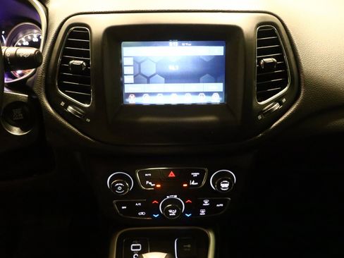 Used 2019 Jeep Compass Latitude w/ Safety & Security Group image 23