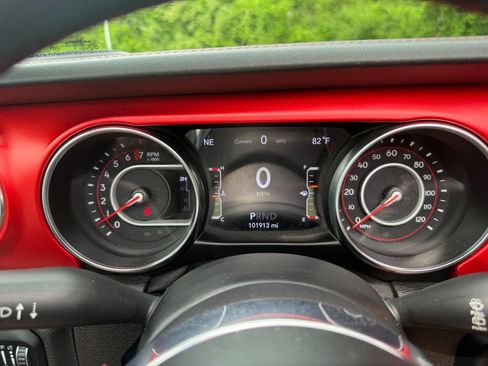 Used 2020 Jeep Wrangler Unlimited Rubicon AWD/4WD image 18