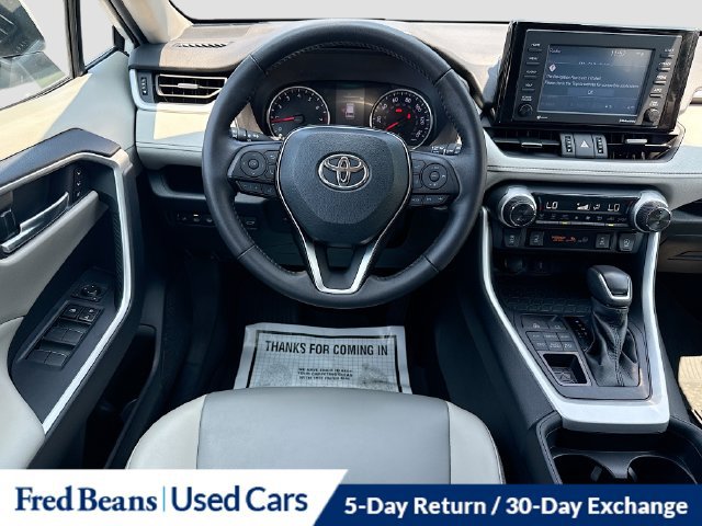 Used 2021 Toyota RAV4 XLE Premium AWD/4WD image 27