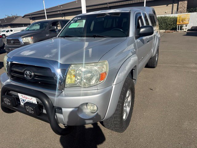 Used 2005 Toyota Tacoma 4x4 Access Cab image 2