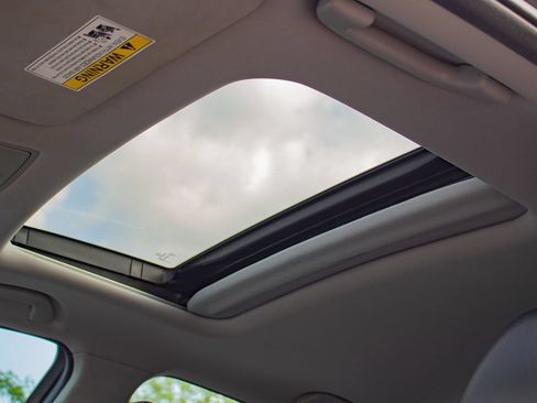 Used 2015 Acura TLX w/ Technology Package FWD image 12