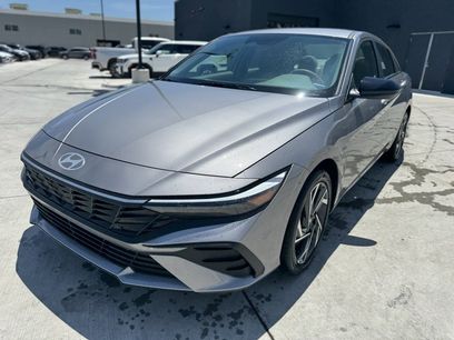 New 2025 Hyundai Elantra SEL