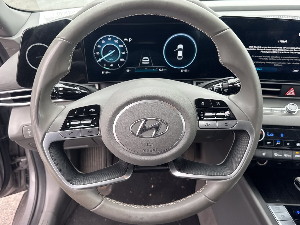 Used 2023 Hyundai Elantra SEL w/ Convenience Package FWD image 18