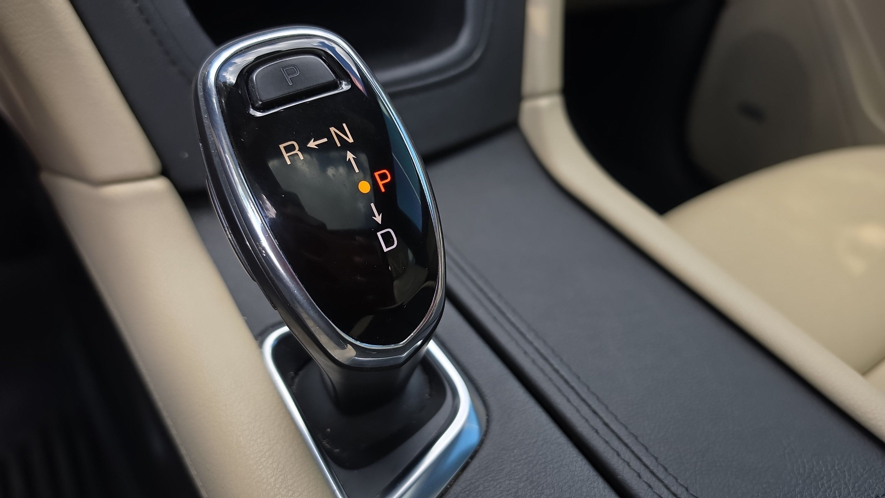 Used 2019 Cadillac XT5 Premium Luxury FWD image 19