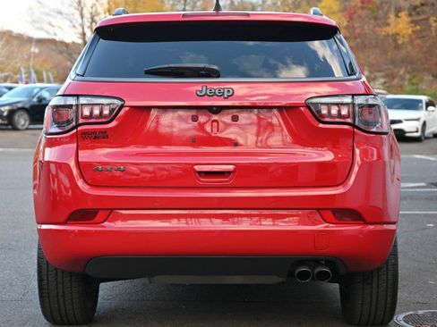 Used 2022 Jeep Compass Limited image 6