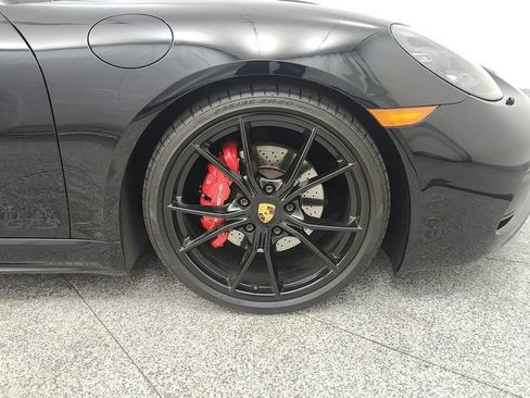 Used 2018 Porsche 718 Cayman GTS RWD image 21