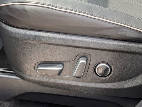 Used 2024 Hyundai Palisade SEL FWD image 25