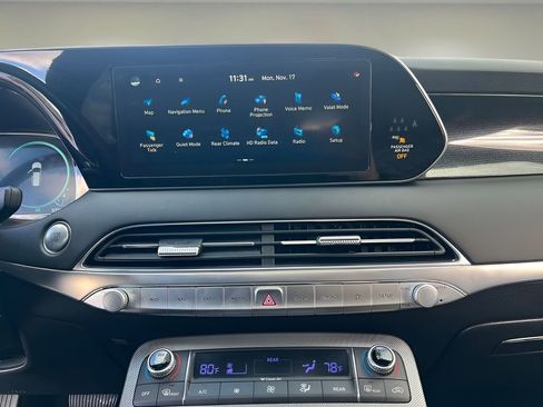 Used 2021 Hyundai Palisade Calligraphy image 10