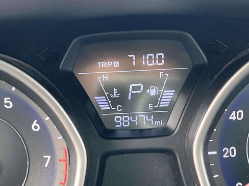 Used 2016 Hyundai Elantra SE FWD image 14