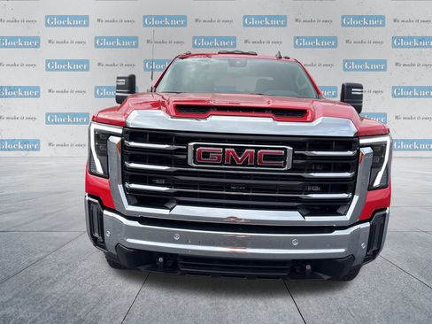 New 2026 GMC Sierra 2500 SLE image 2