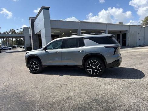 New 2026 Chevrolet Traverse High Country FWD image 6