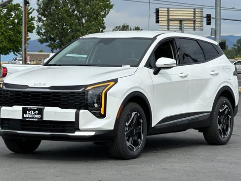 New 2026 Kia Sportage S AWD/4WD image 9