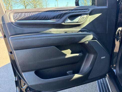 Used 2022 GMC Yukon Denali w/ Max Trailering Package image 12