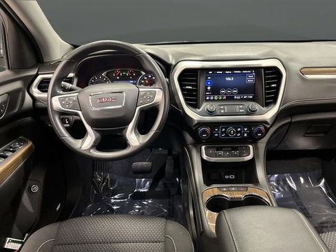 Used 2023 GMC Acadia SLE image 5