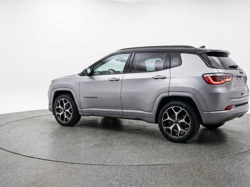 Used 2025 Jeep Compass Limited AWD/4WD image 6