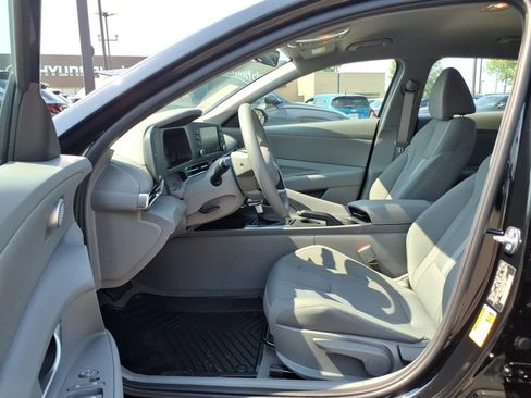 New 2026 Hyundai Elantra SE FWD image 14