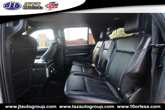 Used 2020 Ford Expedition Max XLT w/ Equipment Group 202A RWD image 12