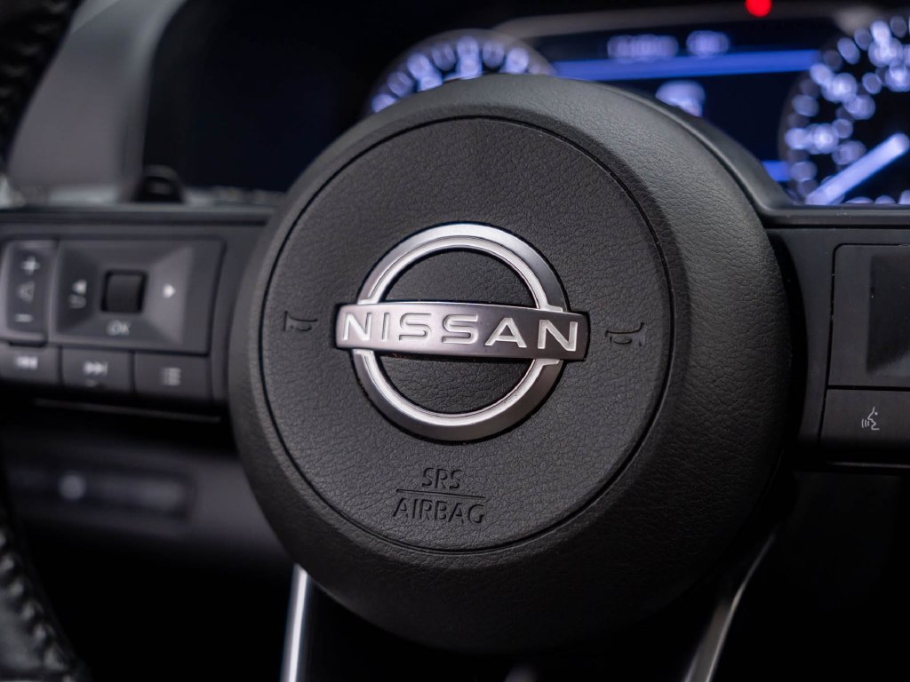 Used 2024 Nissan Pathfinder SV AWD/4WD image 28