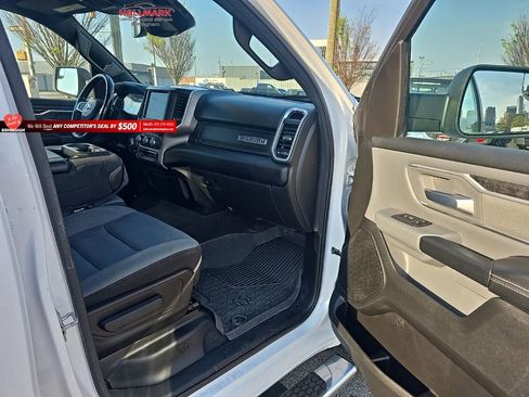 Used 2022 RAM 1500 Big Horn AWD/4WD image 19