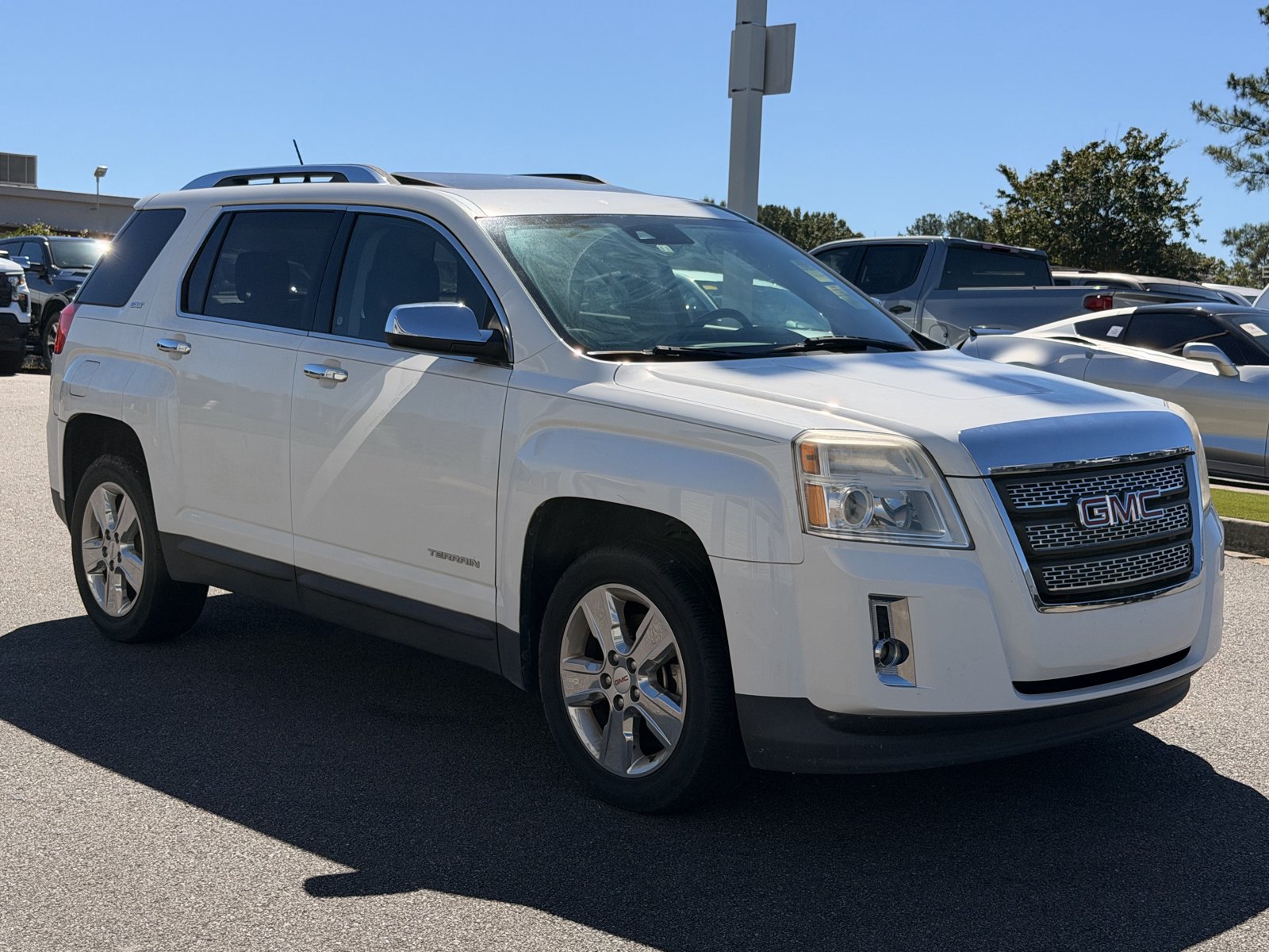 Used 2014 GMC Terrain SLT FWD image 2
