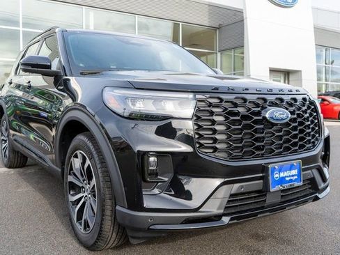 New 2026 Ford Explorer ST-Line image 4