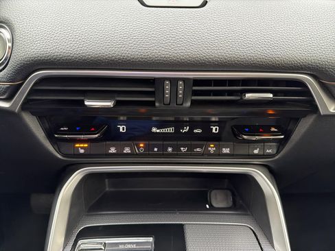 Used 2024 MAZDA CX-90 3.3 Turbo w/ Preferred Plus image 24