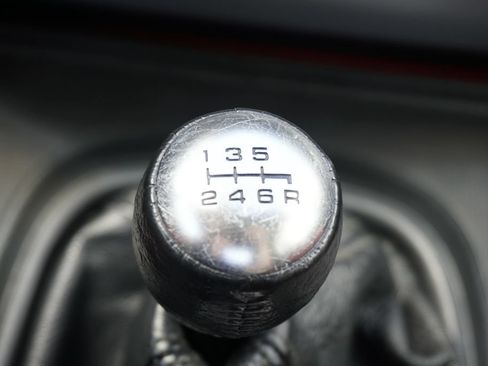 Used 2005 Honda S2000 image 14