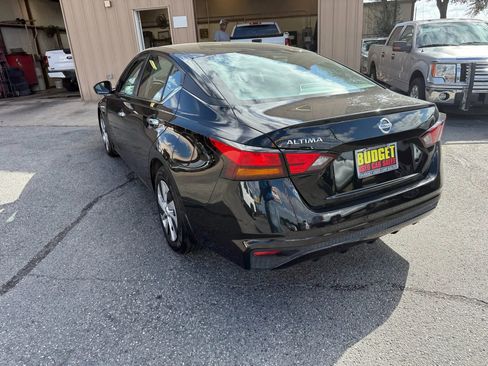 Used 2022 Nissan Altima 2.5 S image 7
