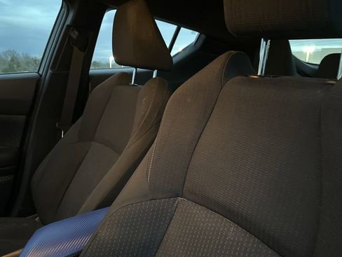 Used 2018 Toyota C-HR XLE image 11