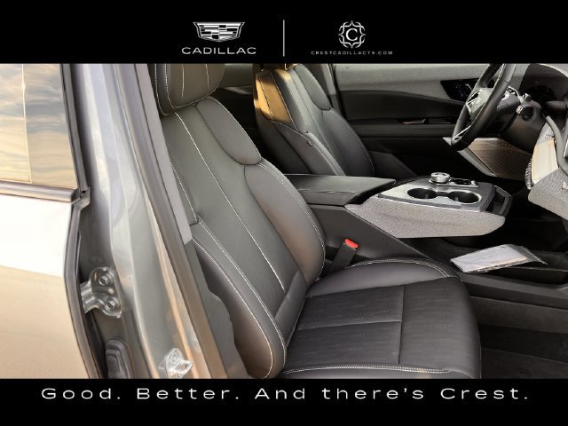 Certified 2025 Cadillac Optiq Luxury 2 AWD/4WD image 24