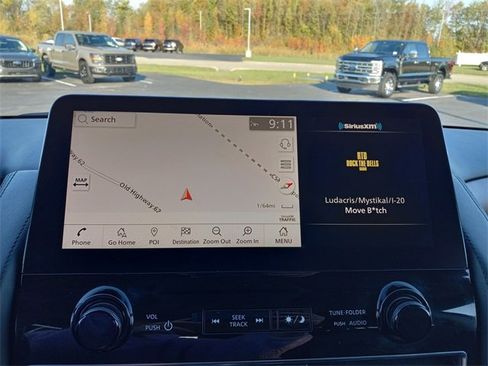 Used 2023 Nissan Armada SL image 19