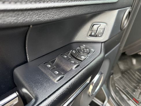 Used 2018 Ford Expedition XLT w/ Equipment Group 202A RWD image 20