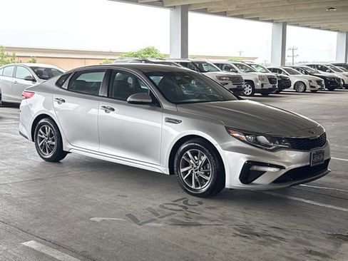 Used 2020 Kia Optima LX FWD image 8