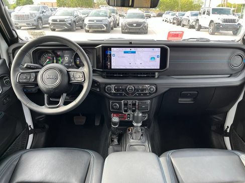 Used 2024 Jeep Wrangler Unlimited Rubicon 4xe AWD/4WD image 14