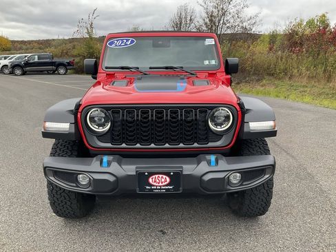 Used 2024 Jeep Wrangler Unlimited Rubicon 4xe image 36