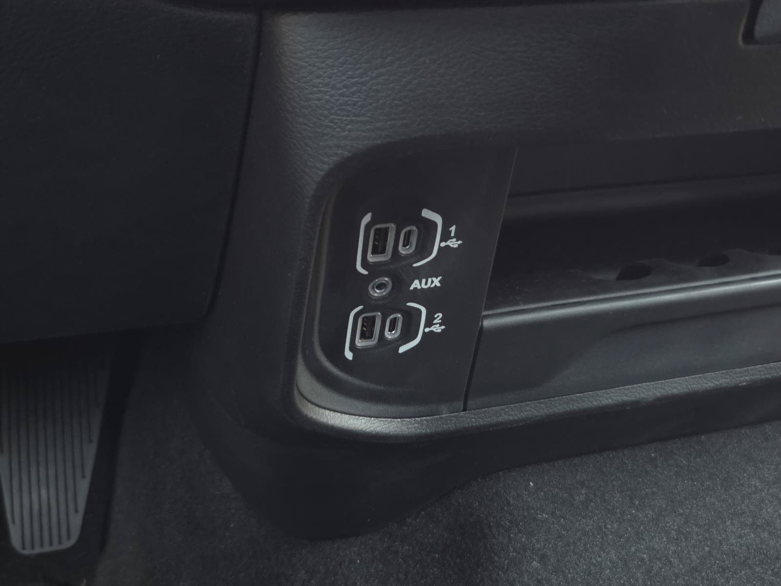 Used 2025 RAM 2500 Rebel AWD/4WD image 18