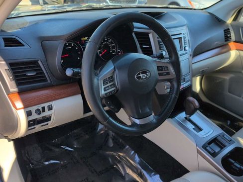 Used 2014 Subaru Outback 2.5i Limited w/ Moonroof Package image 10