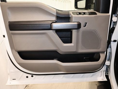 Used 2020 Ford F250 XLT image 10