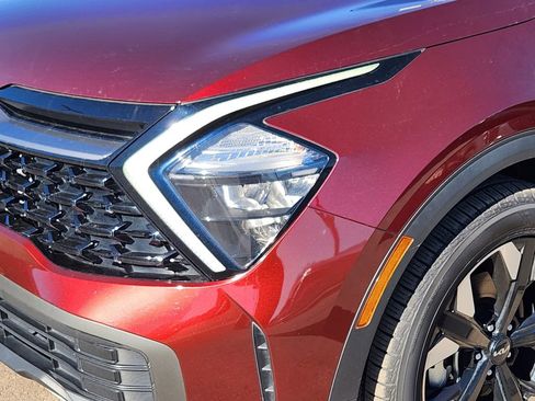 Certified 2023 Kia Sportage X-Line image 8