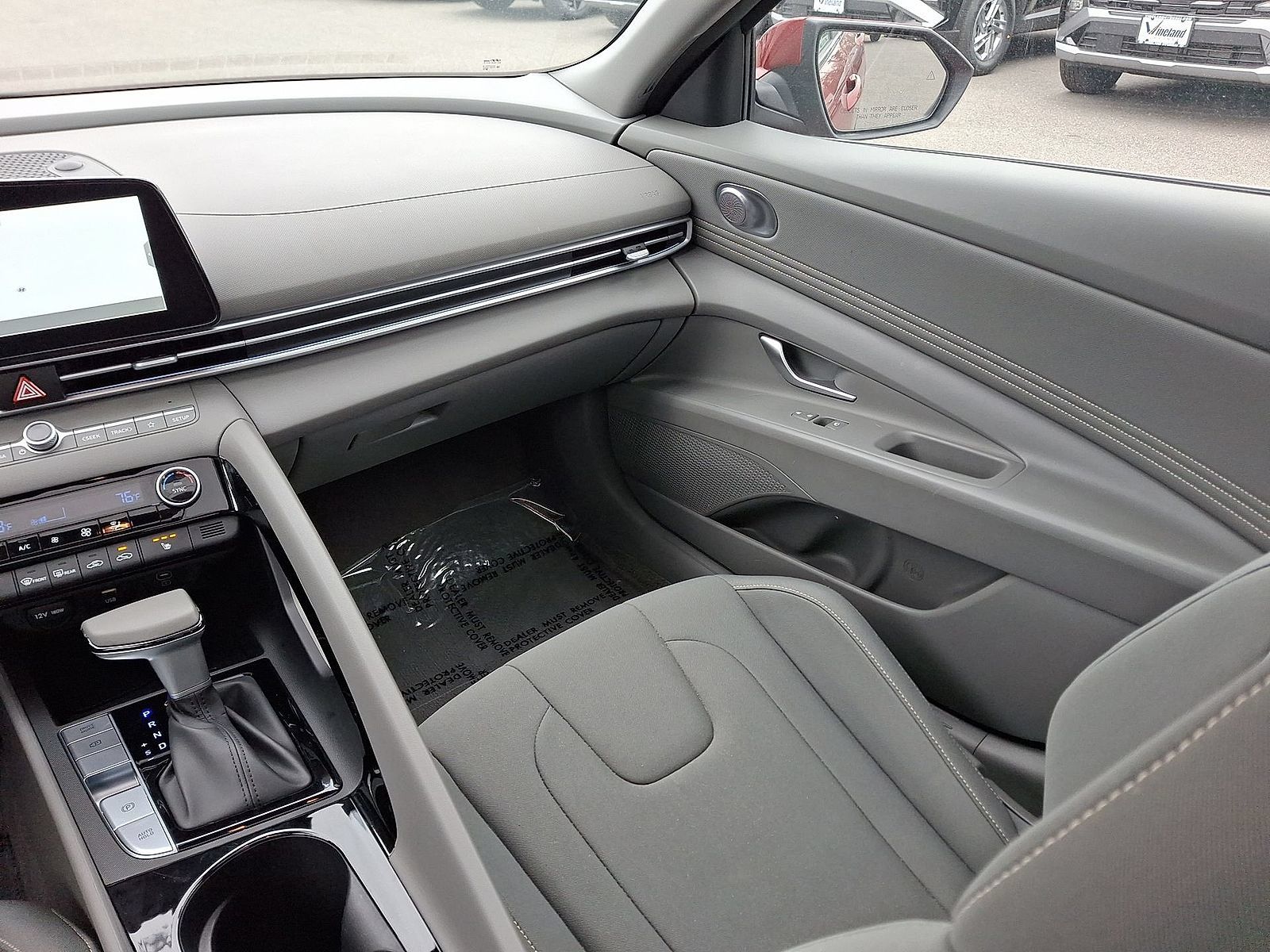 Certified 2024 Hyundai Elantra SEL w/ Convenience Package FWD image 11