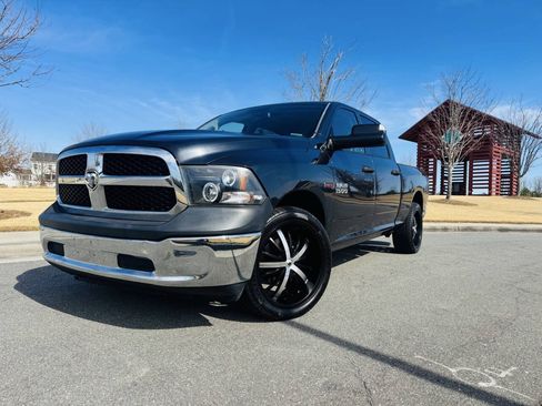 Used 2016 RAM 1500 Tradesman w/ Popular Equipment Group AWD/4WD image 3
