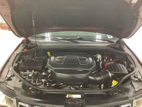 Certified 2020 Jeep Grand Cherokee Limited w/ Luxury Group II image 7