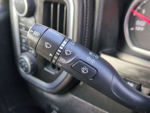 Used 2021 Chevrolet Silverado 1500 High Country w/ Technology Package image 30