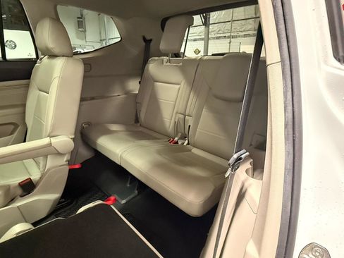 Used 2021 Volkswagen Atlas SEL R-Line image 19