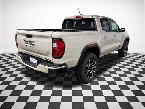 New 2026 GMC Canyon AT4 w/ AT4 Premium Package AWD/4WD image 8