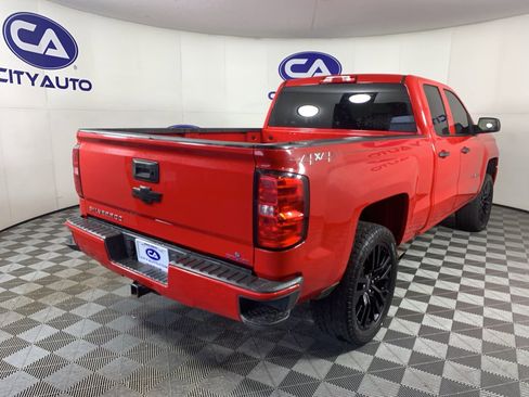 Used 2018 Chevrolet Silverado 1500 Custom w/ Custom Value Package image 3