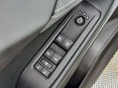 Used 2026 Jeep Cherokee Laredo AWD/4WD image 23