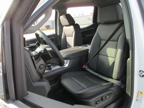 New 2026 GMC Sierra 1500 SLT w/ SLT Premium Package image 10