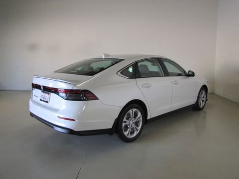 Certified 2023 Honda Accord LX image 25